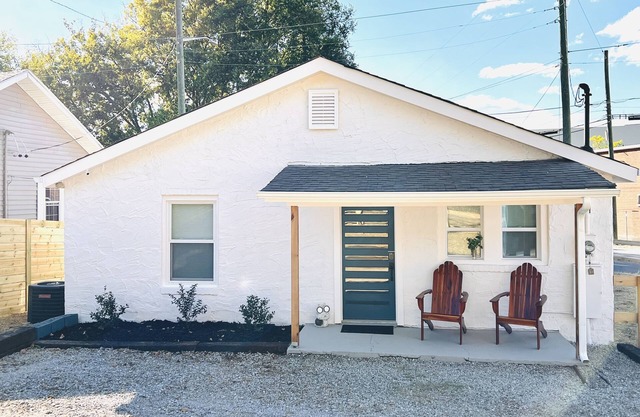 Entire Home 2 miles UTK, Neyland &Thompson Boiling