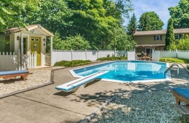 Amazing inground pool | Hot Tub | Updated | BBQ | Chiminea | 5 Spruce