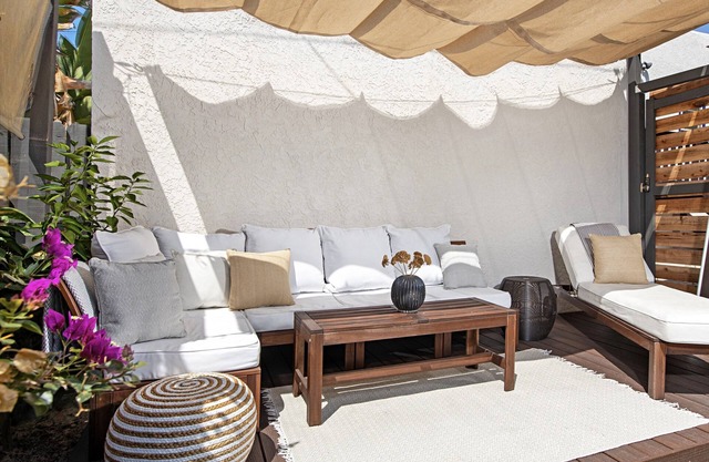 Entire House * Modern Bungalow * Excellent Location