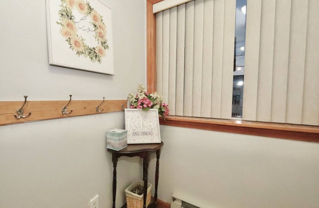 Entire House w/parking mins to Historical Boston