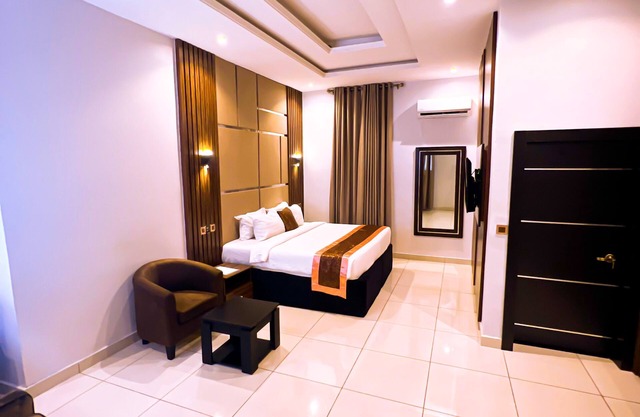 Entrust Hotel and Suites
