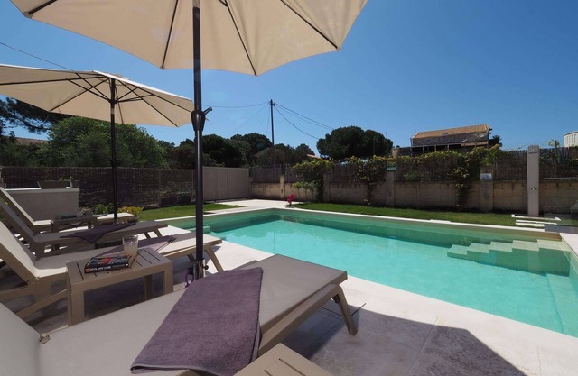 Erato - Dos Habitaciones Villa, Capacidad 4