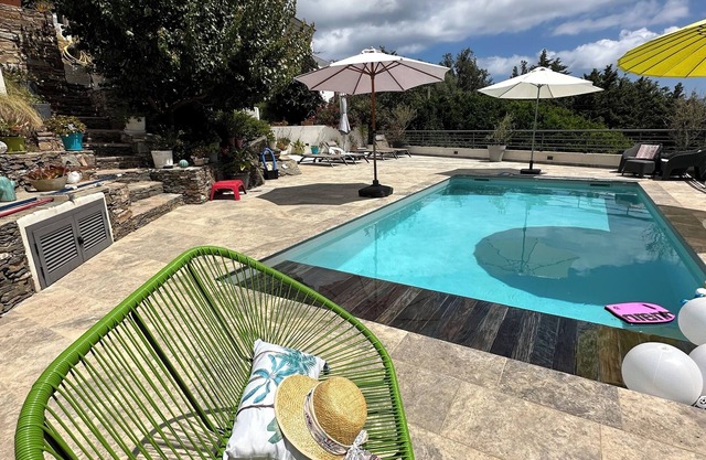 ERBALUNGA, Cap Corse: Estudio confortable Planta baja de Villa VISTA AL MAR, ACCESO A LA PISCINA