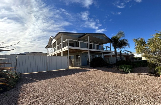 Escape2Kassa - Spacious Home on Quiet Street