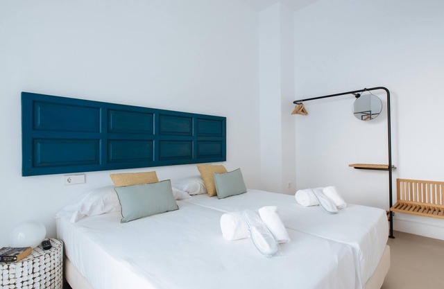 Eva Recommends Castellar 1.2 con piscina