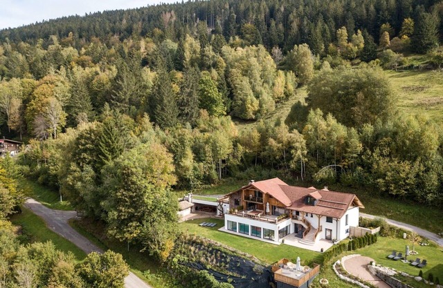 Excepcional chalet con piscina privada en Ventron para 14 personas.