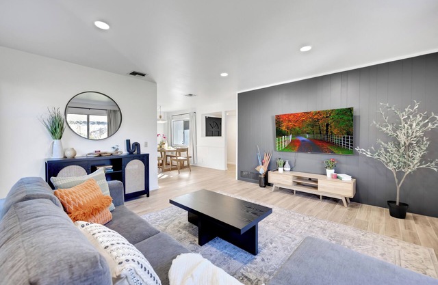 Exceptional Tranquil Azusa Retreat