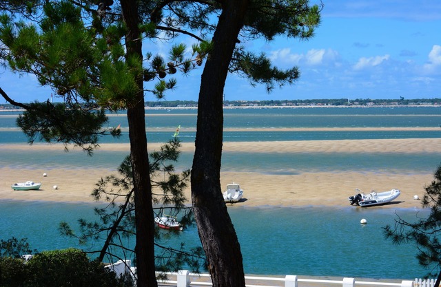 Villa excepcional al borde del agua, en el corazón de Moulleau, vasto y tranquilo