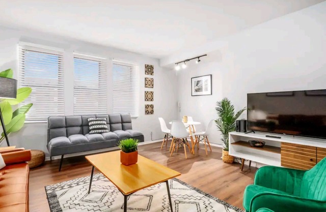 Exciting, alluring and welcoming space! Home Away from Home!