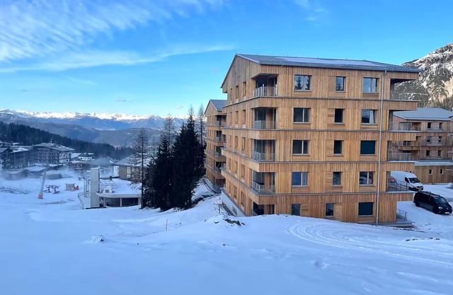 Exclusive apartment right on the piste