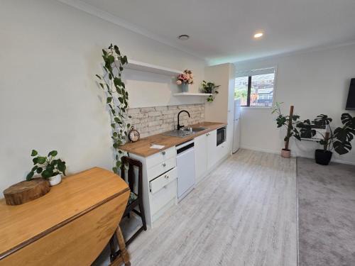 Executive 1-Bedroom Apartment-Secure & Handy Bethlehem Location