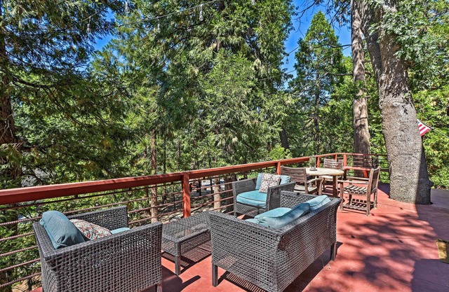 ¡NUEVO! ¡'HewLander Hideaway' con vistas al lago Arrowhead!