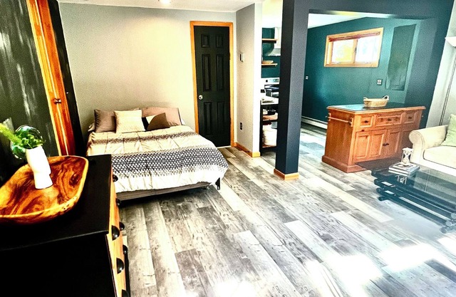 "Experience the Perfect Blend of Serenity and Adventure. Hiking, Lakes and more