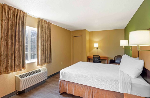 Extended Stay America Select Suites - Jacksonville - Southside