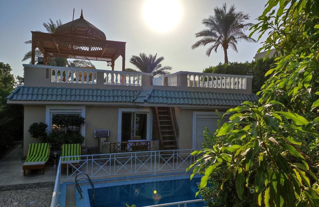 Extremely private Villa with Pool & Garden and entrance for private Beach