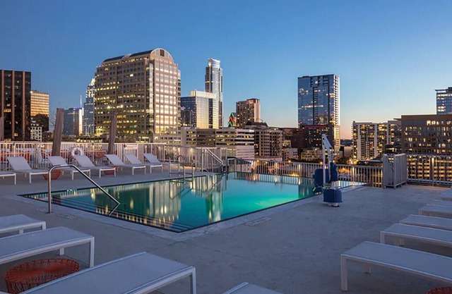 F1 Austin 2023- Wyndham Resort Suite Downtown Austin