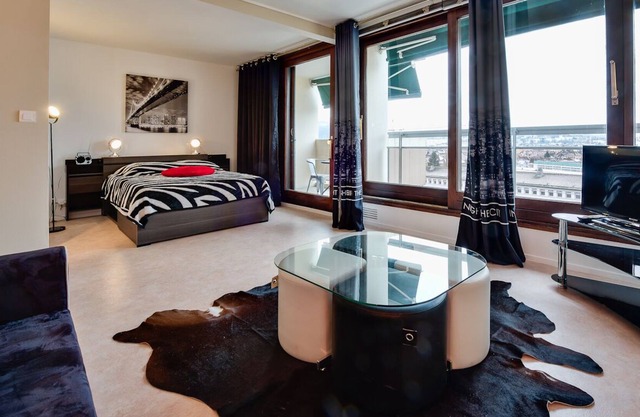 F1 bis confortable y cálido, reformado, totalmente equipado, 3 estrellas.