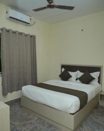 FabHotel Platinum - Shivaji Nagar, Commercial Street