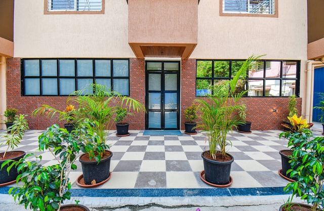 Fabhotel Prime Esta Inn