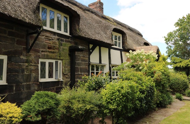 FABULOSA CASA CON PISO DE 4 DORMITORIOS