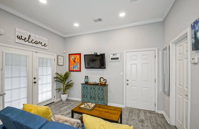 Fabulosa casa de huéspedes privada a solo 4 millas del centro de la ciudad