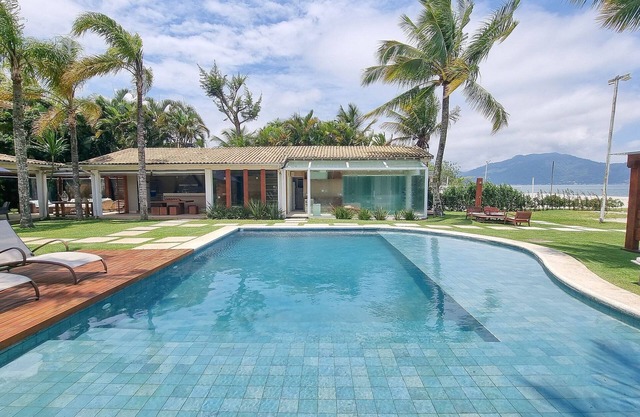 Villa frente al mar en Mangaratiba - Man002