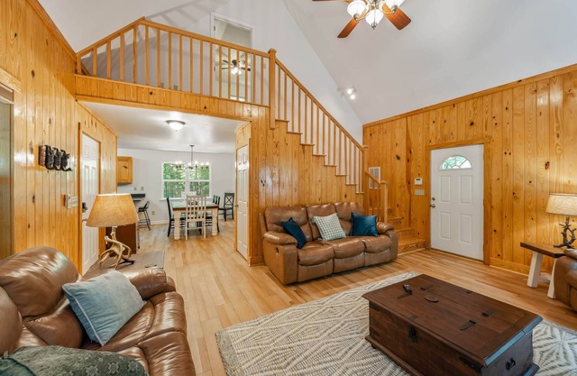 Summer Retreat: 3BR/3BA Cabin + Hot Tub & Game Room!