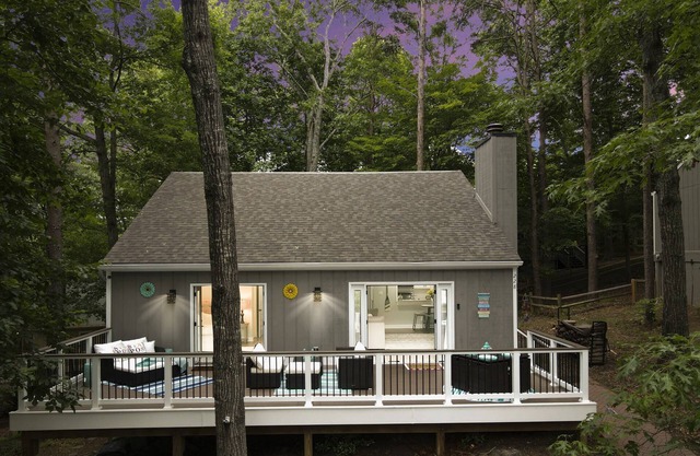 Fall Sale: 15% Off 3+ nights – thru Nov 30!