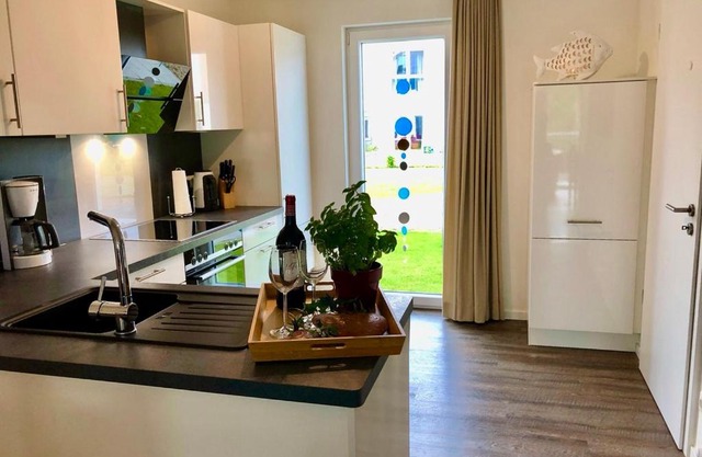 Familienhaus an der Nordsee - Sauna - Kamin - Südterrasse direkt über dem Wasser