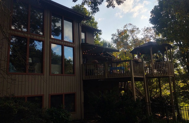 Cerca de BMS ~ Lago y río South Holston ~ Acceso al campo de golf ~ Ubicación central