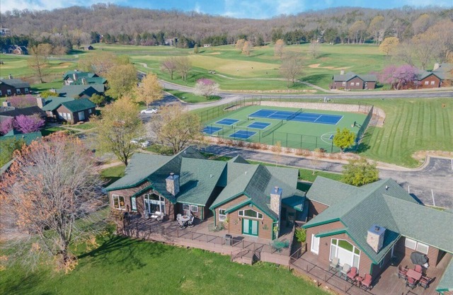 Family-Friendly Golf Course Cottages with Ample Outdoor Fun