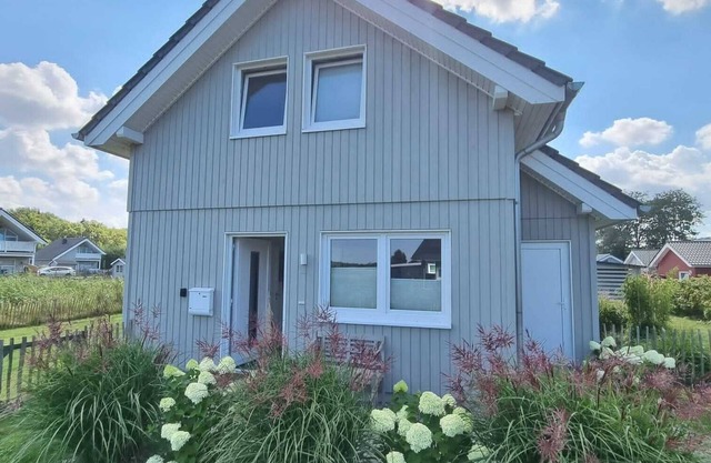 Family-friendly luxury home in Swedish house style on the Baltic Sea