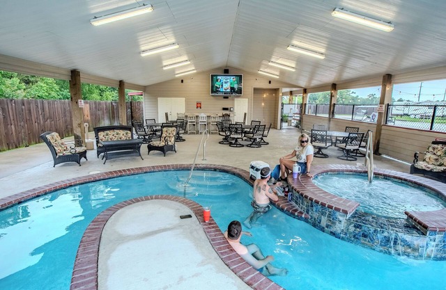 Family Getaway: Pools, Fishing & More Near Big Lake Adventures