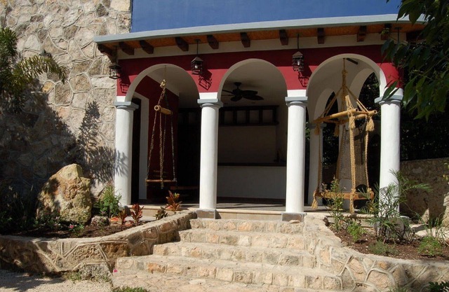 Familia Hacienda Cancún El Ramonal y Santuario de Monos