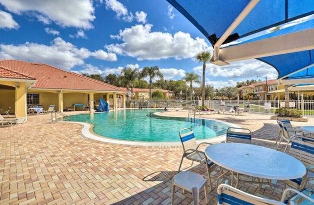 Family home w/Resort Amenities! Close to Disney & Universal