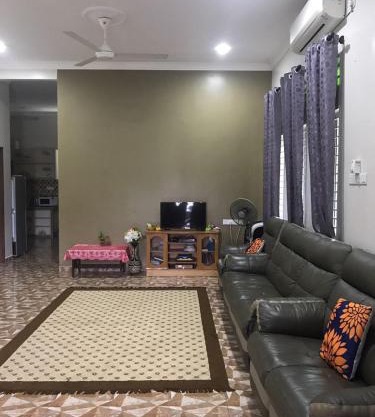 Family Homestay Kangar