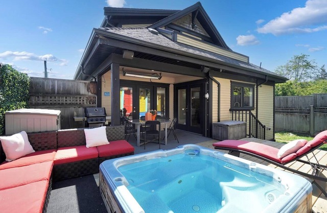Casa de vacaciones en Vancouver, Family house with hot tub