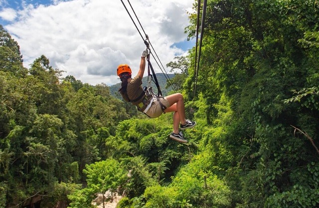 Family Island House near Luquillo Beach/ El Yunque