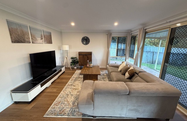 Newly Renovated 4BR Home Near Transport & Shopping Center