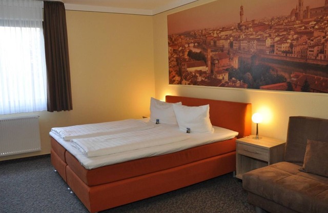 Habitación familiar, ducha / WC, TV - Landhotel Karrenberg