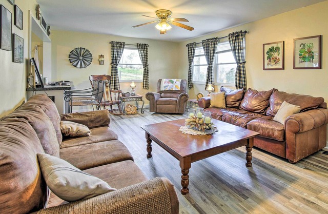 Farmhouse: Close to Norris Lake & ATV Trails!