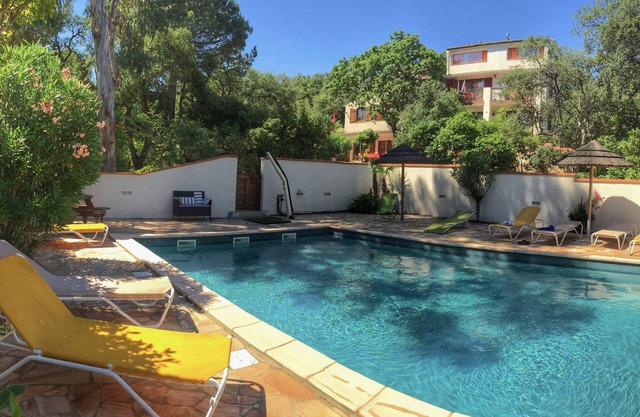 Casa de campo entre mar y montañas en Argelès-sur-Mer en un lote con árboles de 3 hectáreas