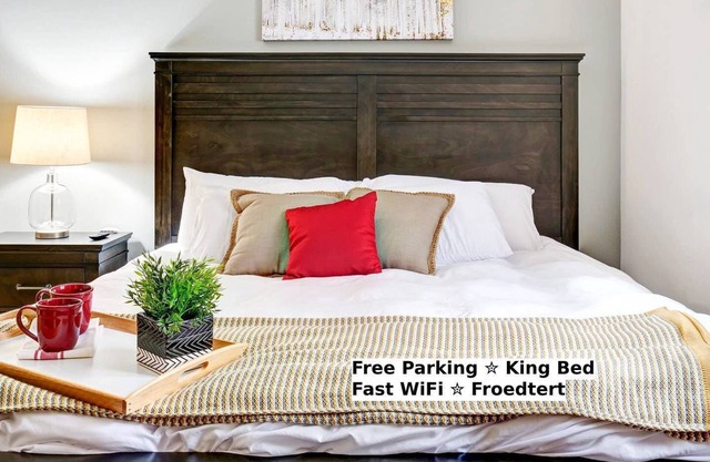 EarNear Froedtert✦Sanitizado entre invitados✦King Bed Apt