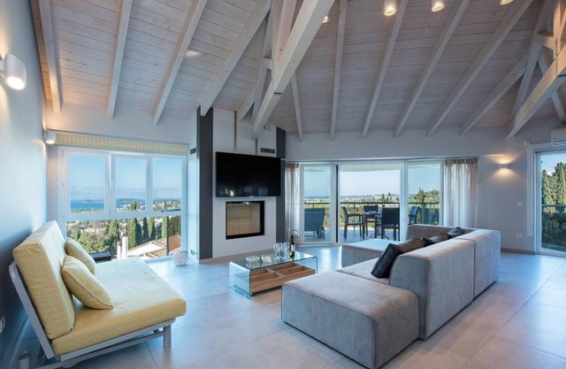 Fedra House - High furnished apartment with breathtaking sea view