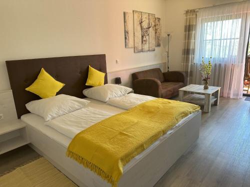 Ferienwohnung Thermenauszeit - mit Balkon und Bademantelgang