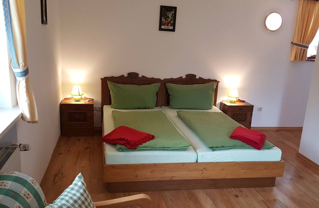 Apartamento Hochkalter para 2 personas, sala de estar / dormitorio combinados, ducha / WC, balcón, 36 m²