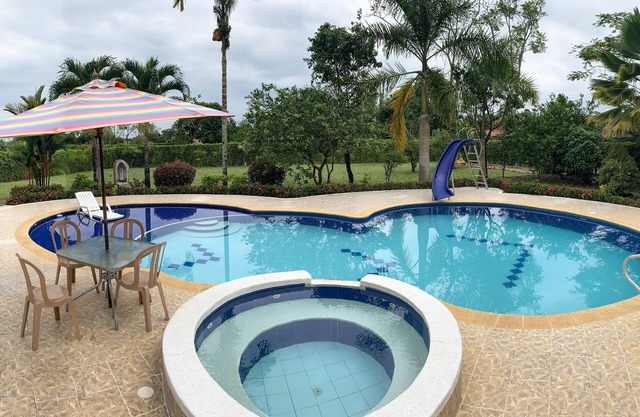 FINCA EL PROVENIR, piscina, jacuzzy, baloncesto, ping pong, tejo