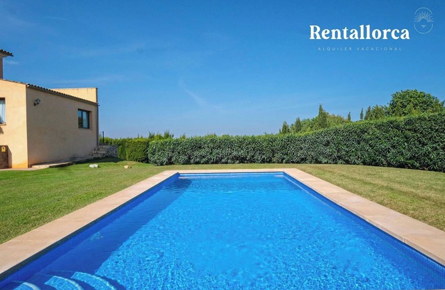 Finca Llum by Rentallorca