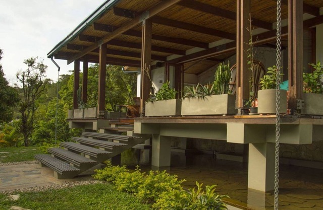 FINCA QUEBRADAHONDA Vívela al verde natural!