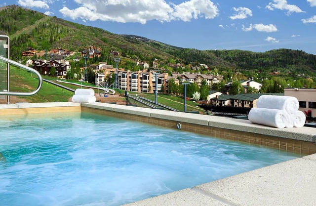 𝐅𝐢𝐧𝐝𝐢𝐧𝐠 𝐌𝐞𝐢𝐥𝐢-Luxury Ski-In/Out Paradise Steamboat Resort. 2BR Condo